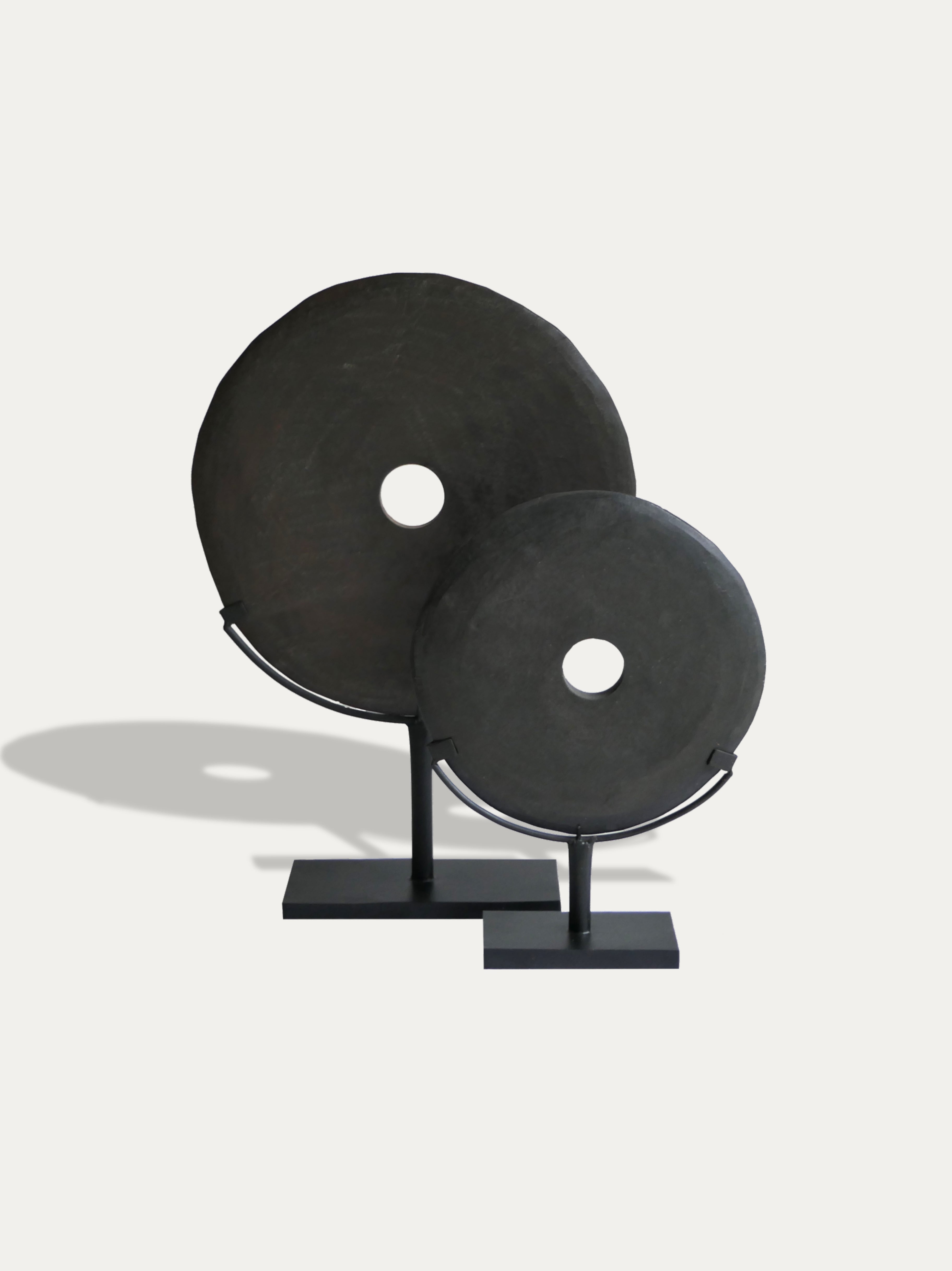 Stone dowry gift statues from Papua - Asian Art from Kirschon