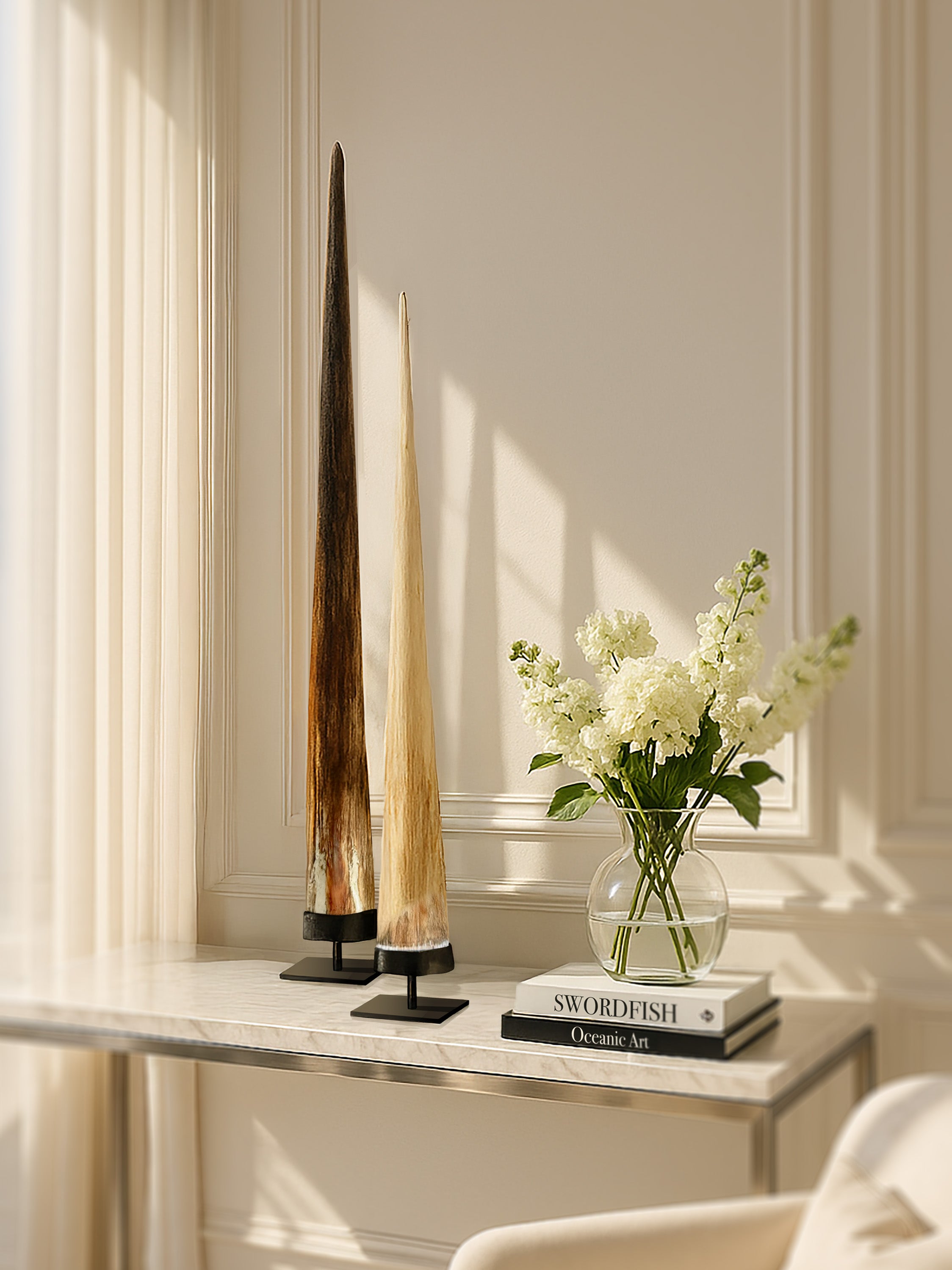 Discover 2 authentic Indonesian swordfish rostrums at Kirschon, Lake Como. A rare collector’s set ideal for distinctive interiors and curated coastal homes.