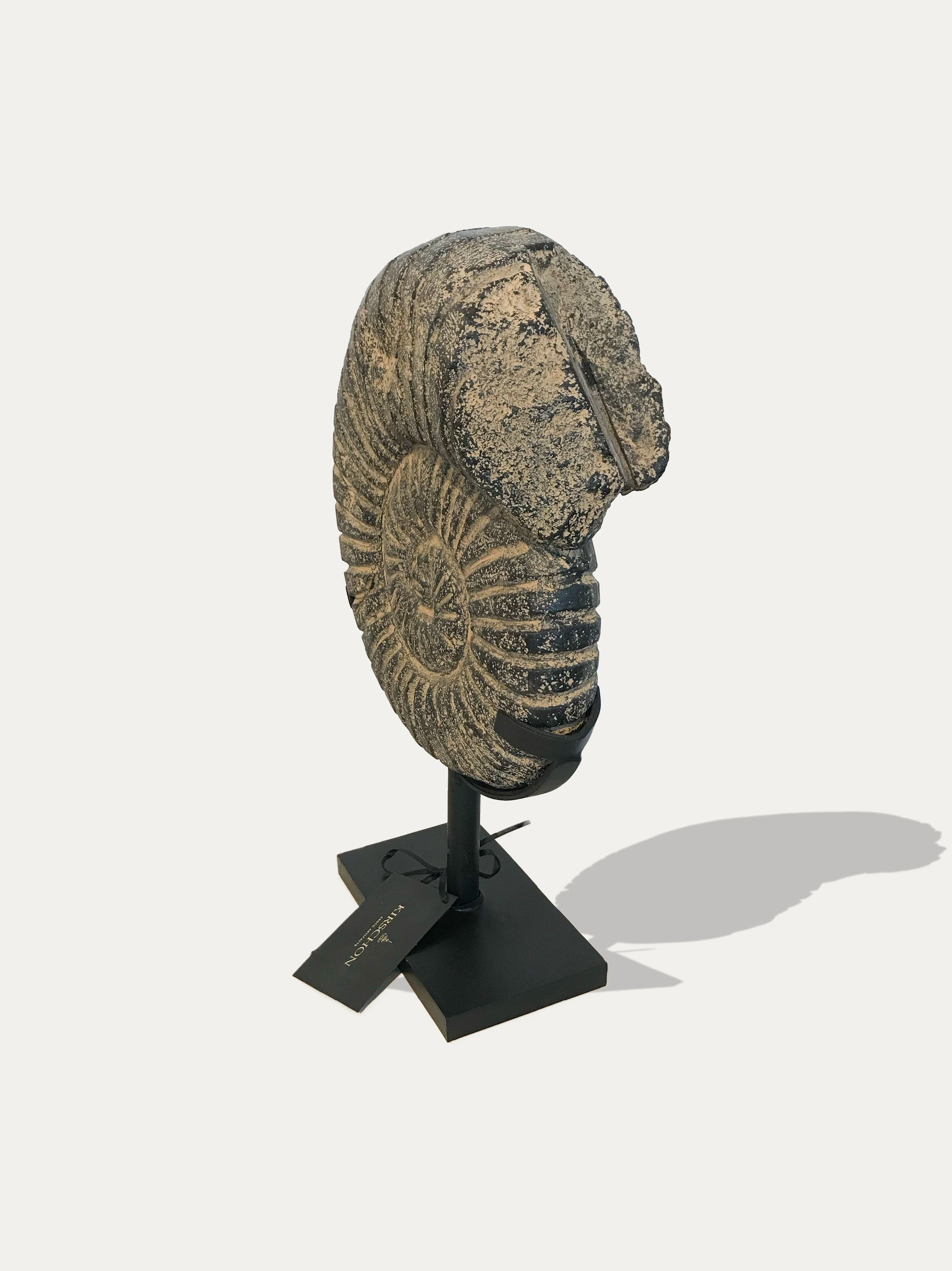 Black Ammonite stone statue from Java - Asian art from Kirschon