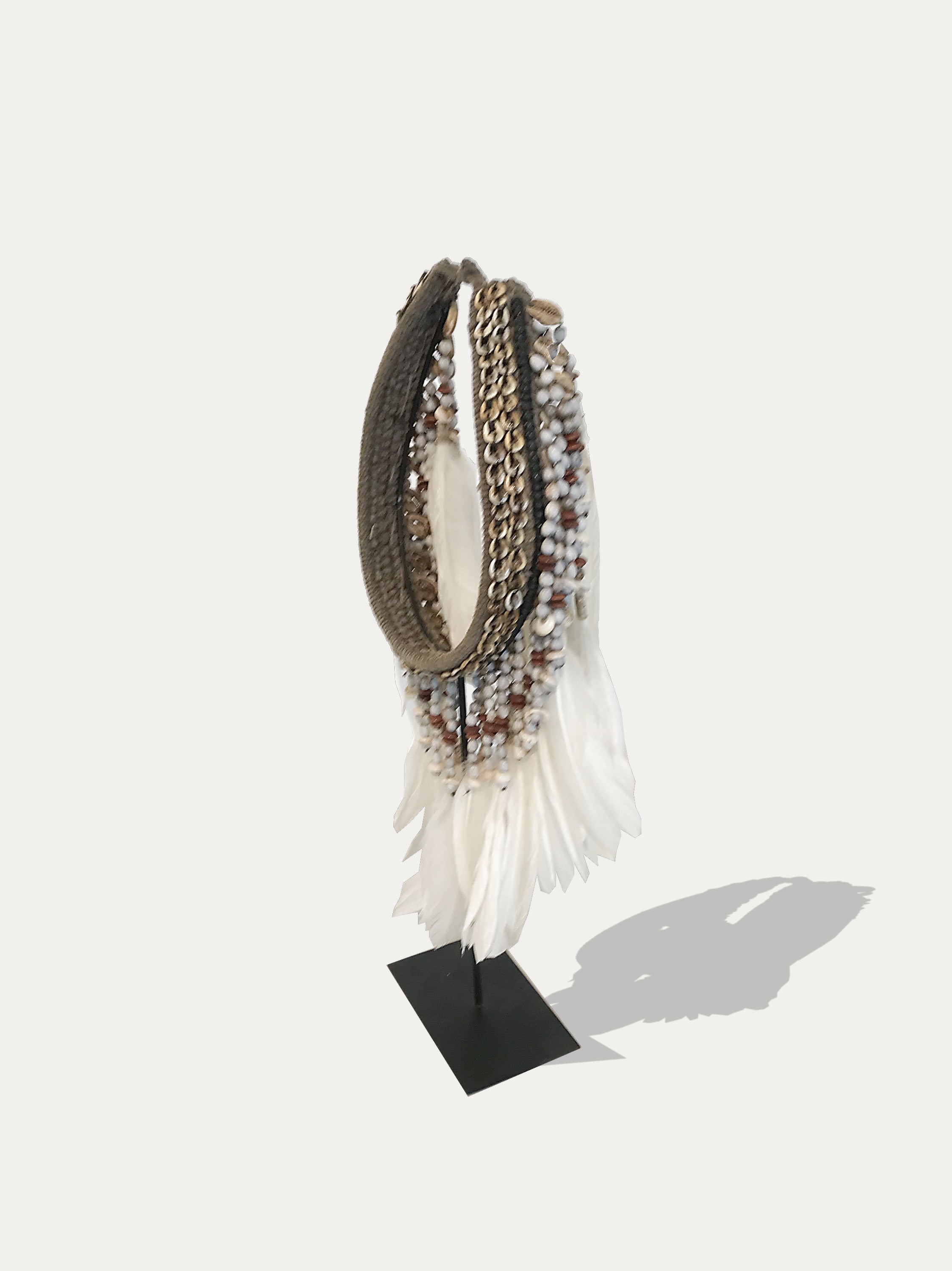 Collar de plumas de Papúa