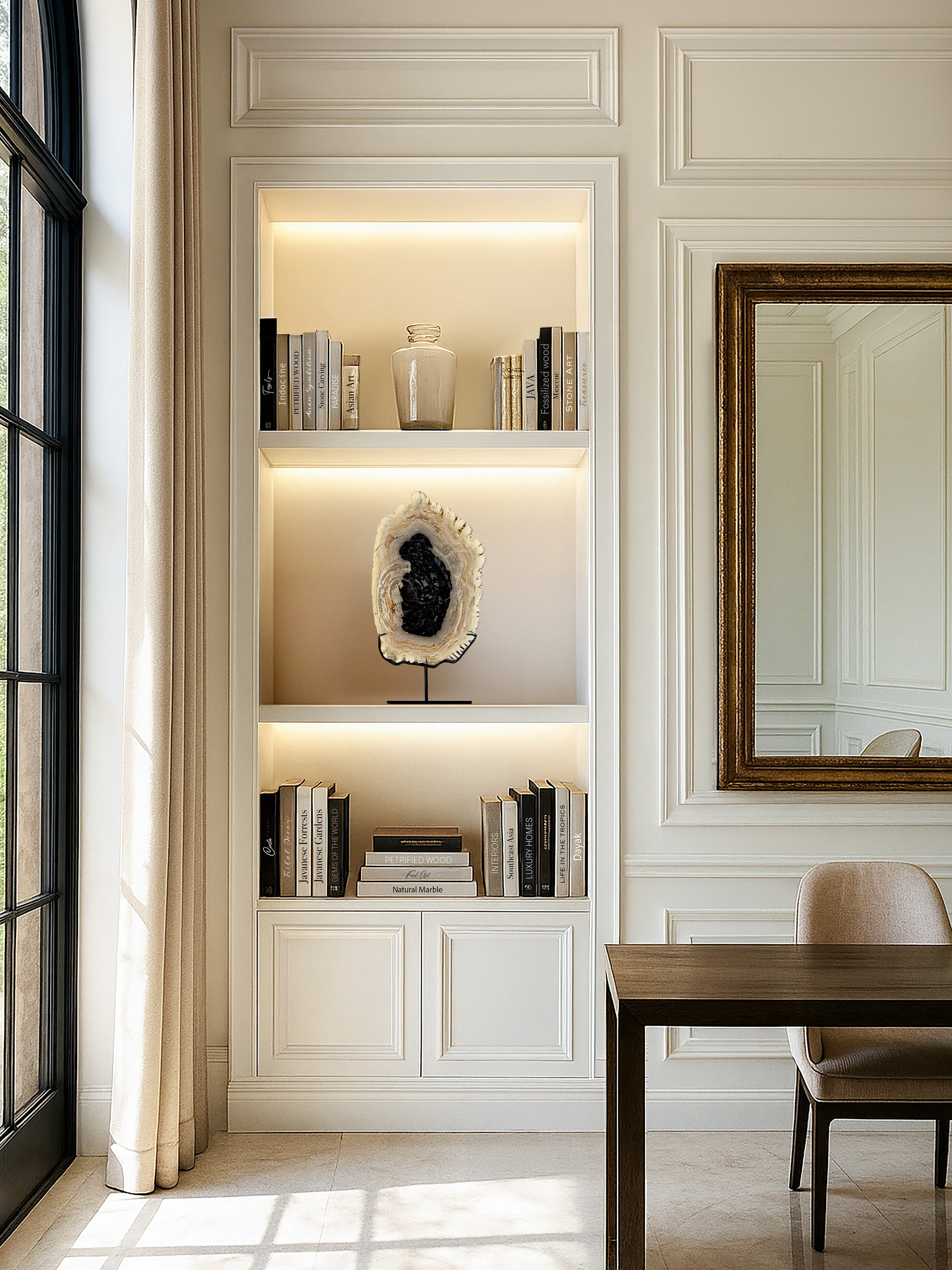 Scultura e Vassoio in Legno Pietrificato