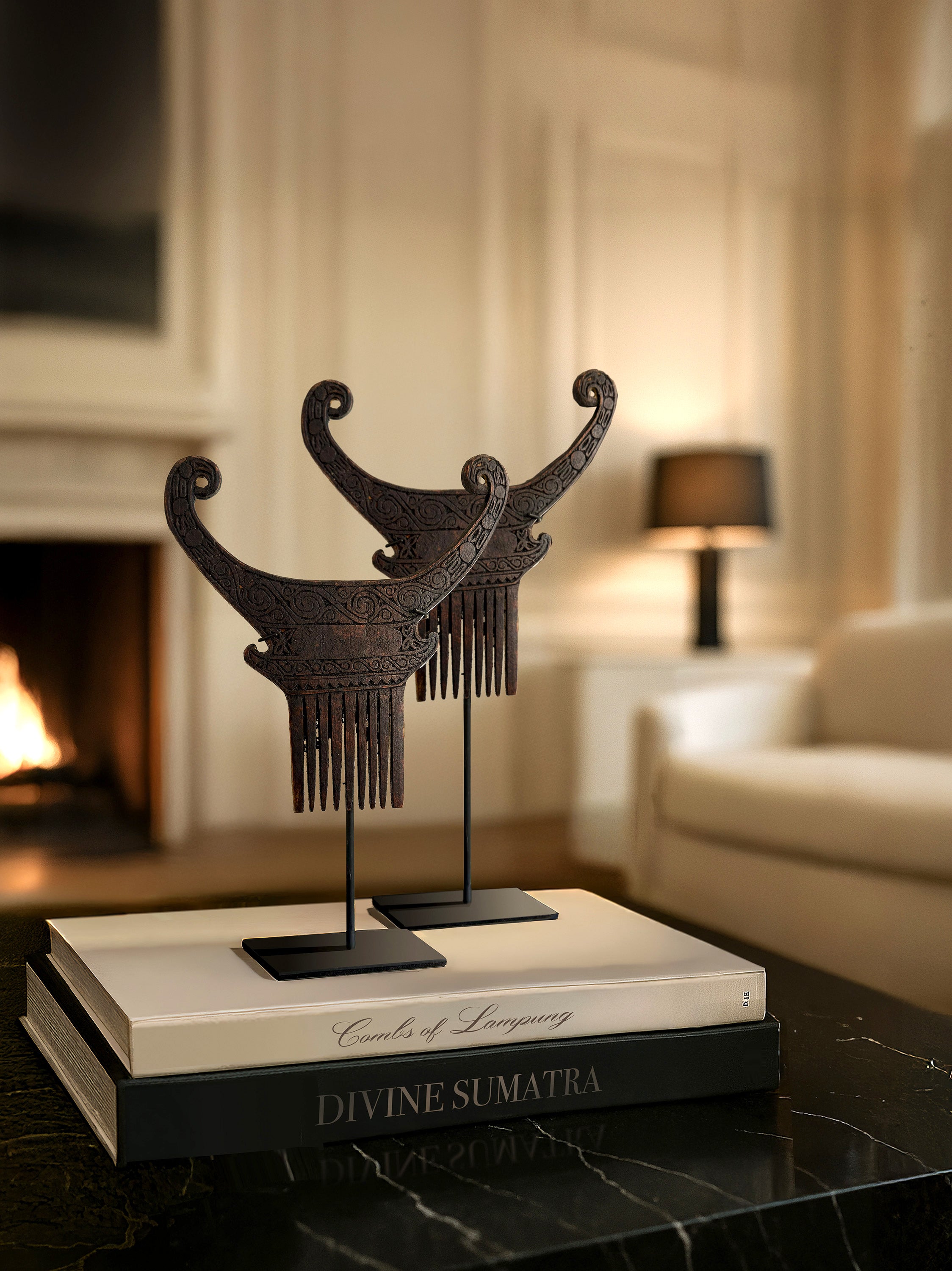 asian-wood-combs-display-dizzasco-lake-como-kirschon