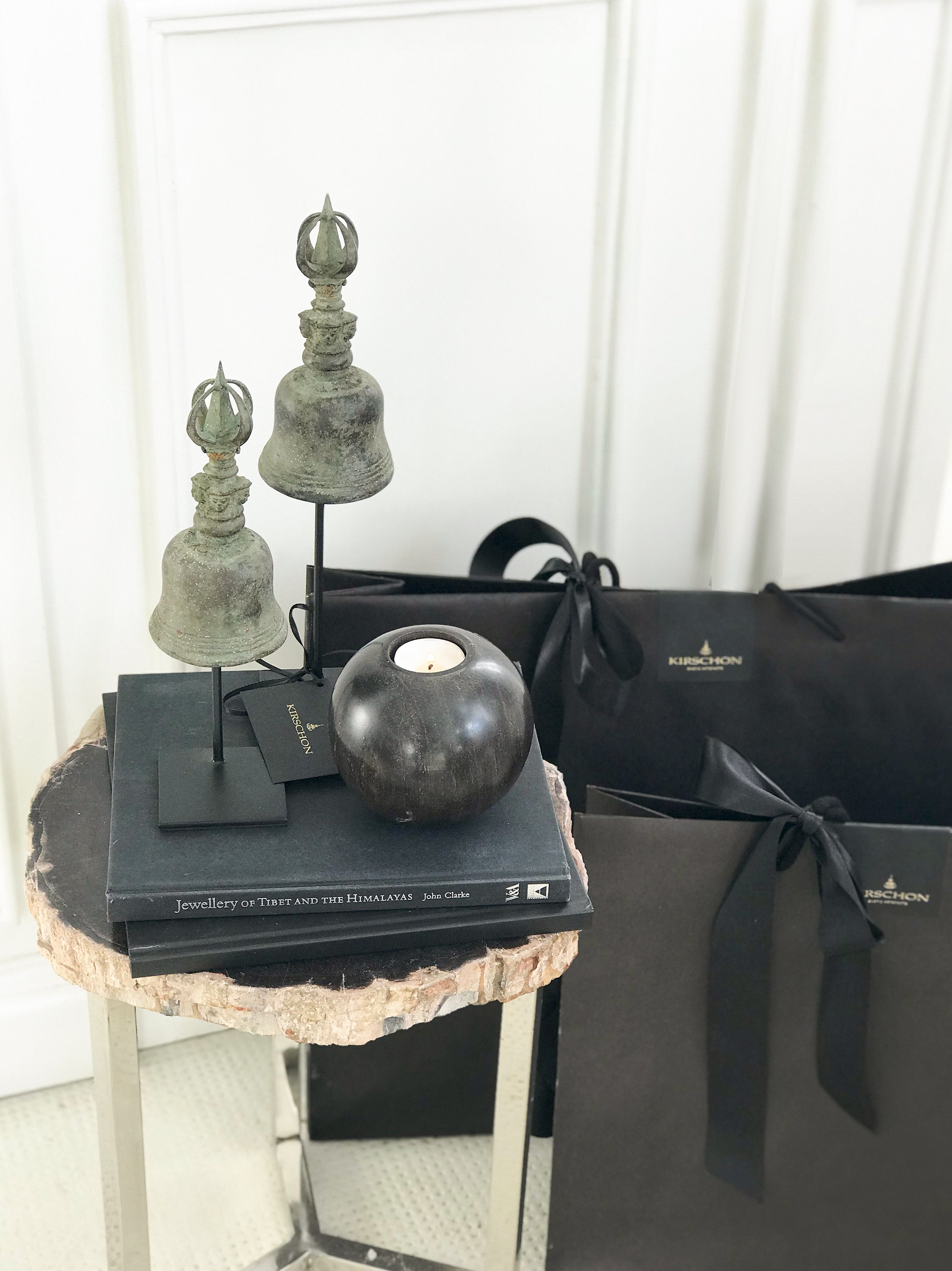 Ceremonial bells from Borneo - Asian Art from Kirschon