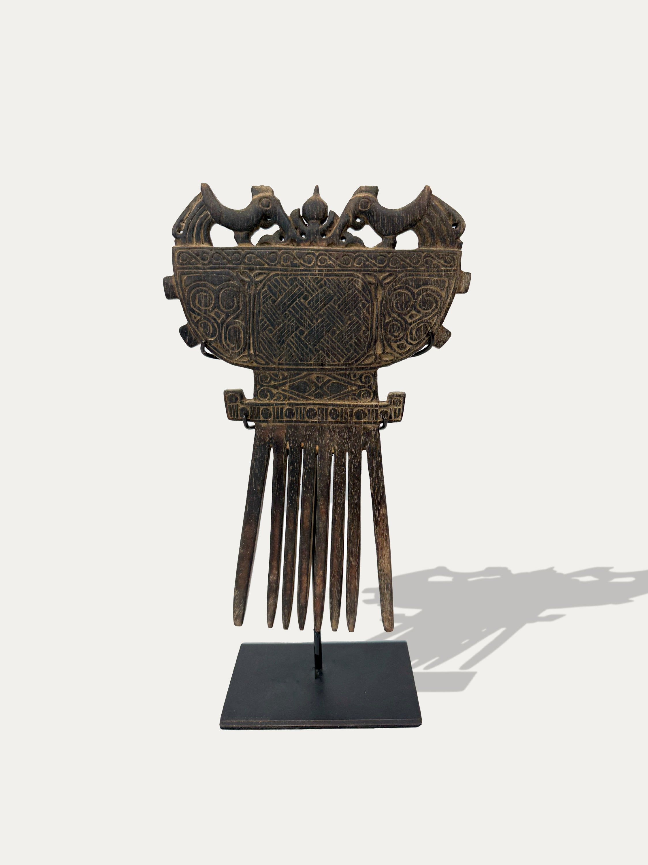 Wood comb from Sulawesi – tribal artifact at Kirschon, Lake Como, Italy.