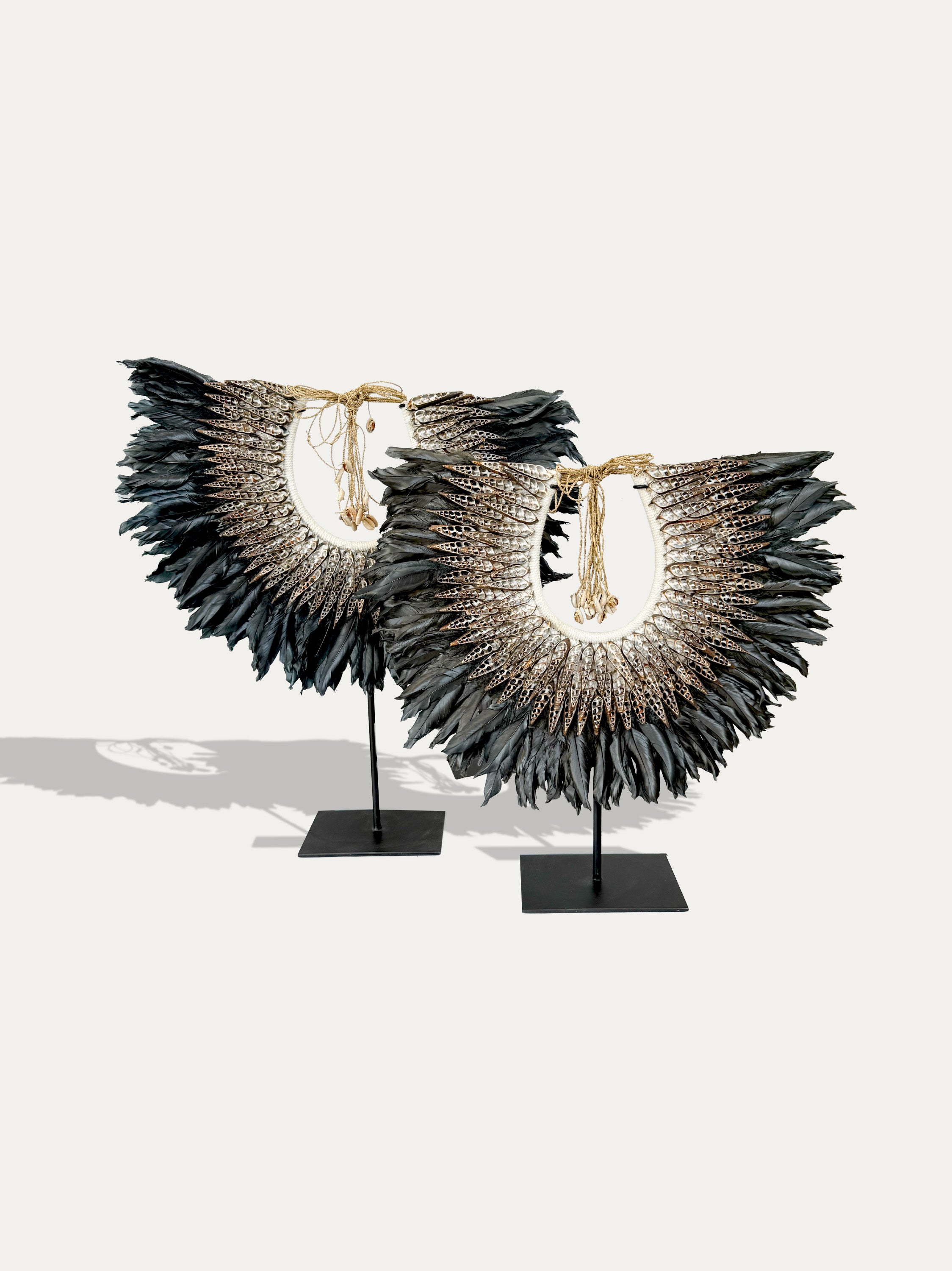 set_of_2_papua_shell_feather_necklaces_black_display_kirschon_lake_como.jpg