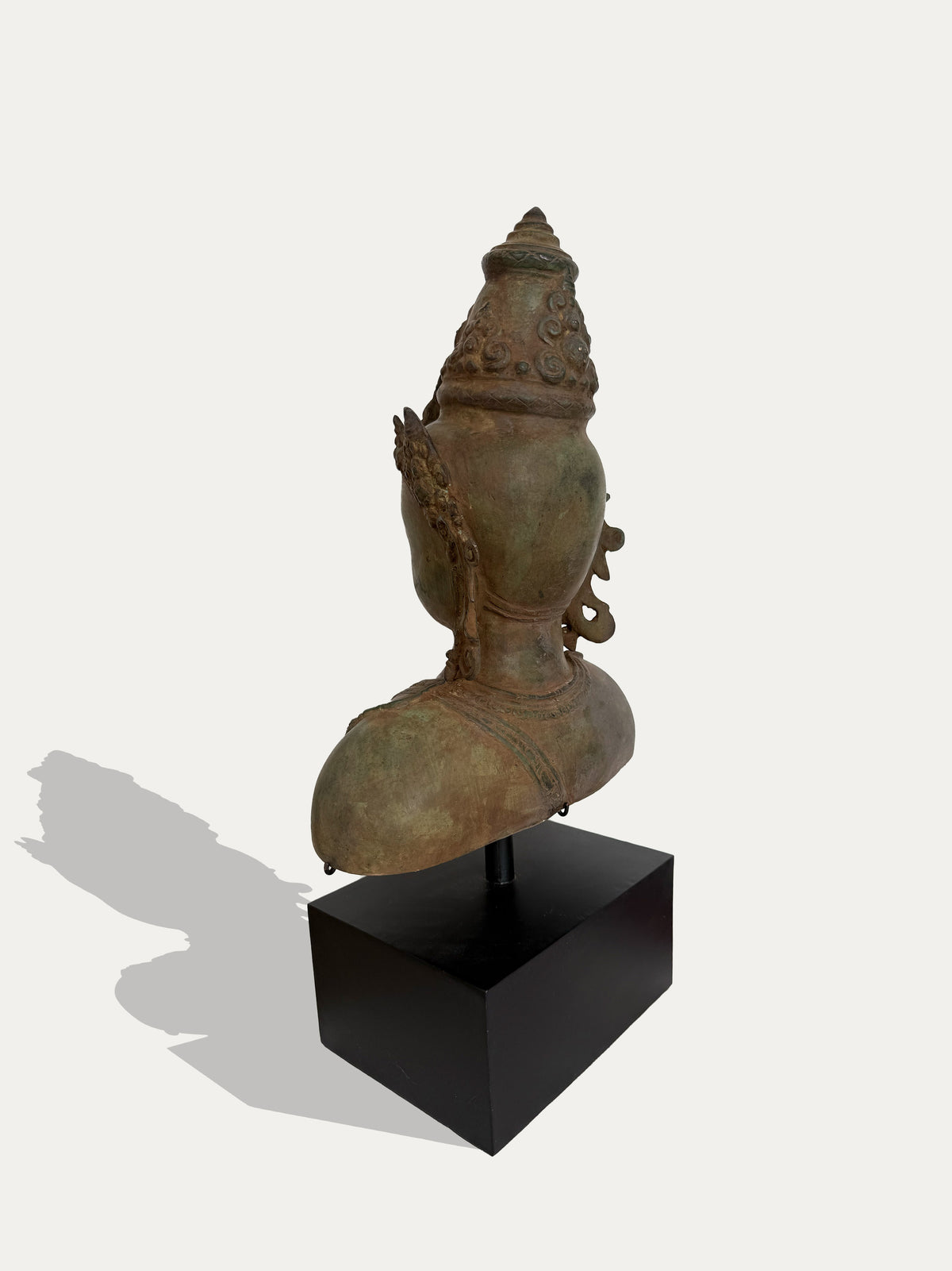 Large antique Javanese bronze bust inspired by Majapahit art