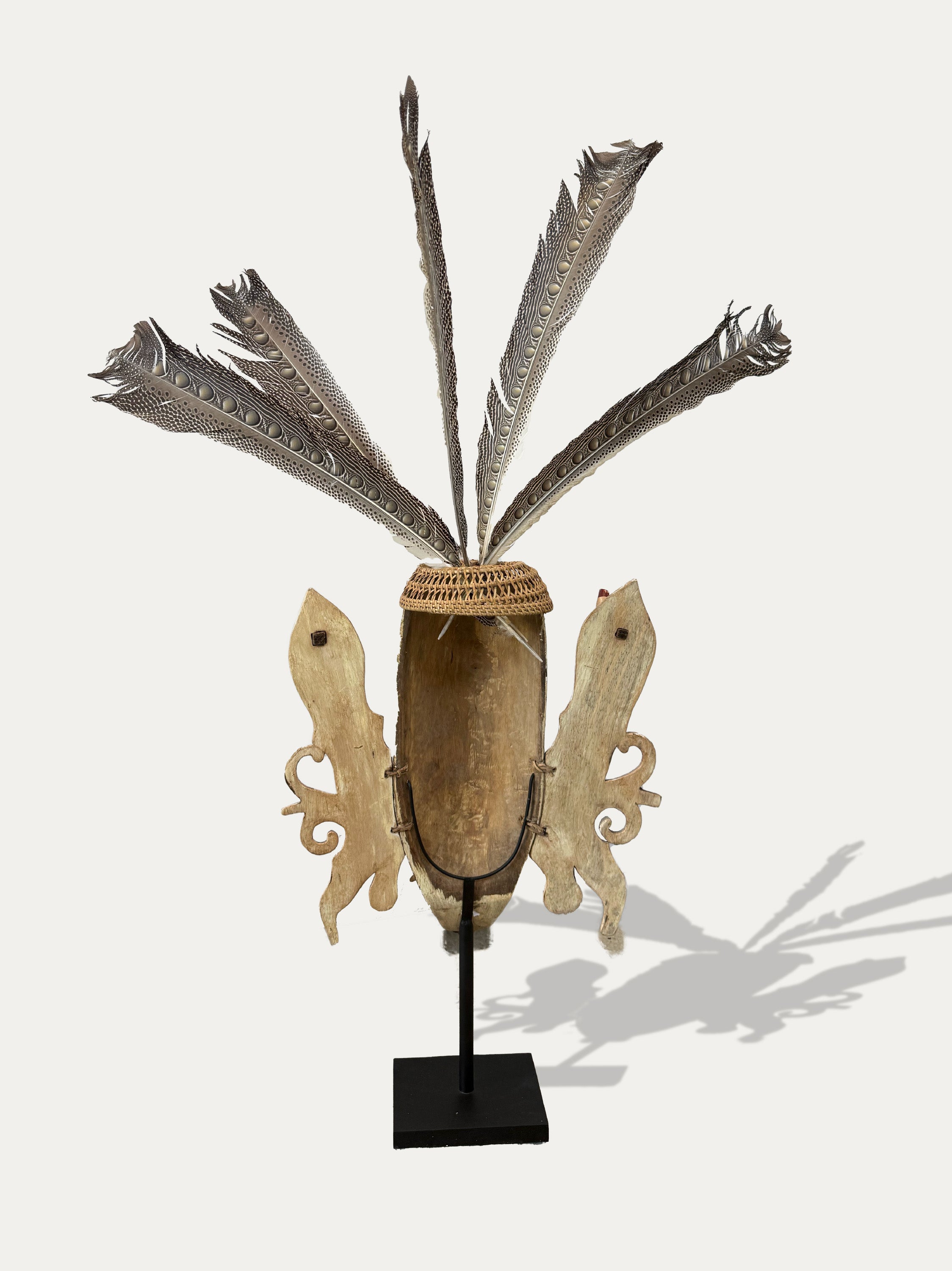 large-dayak-hudoq-mask-hand-carved-kalimantan-borneo-indonesia