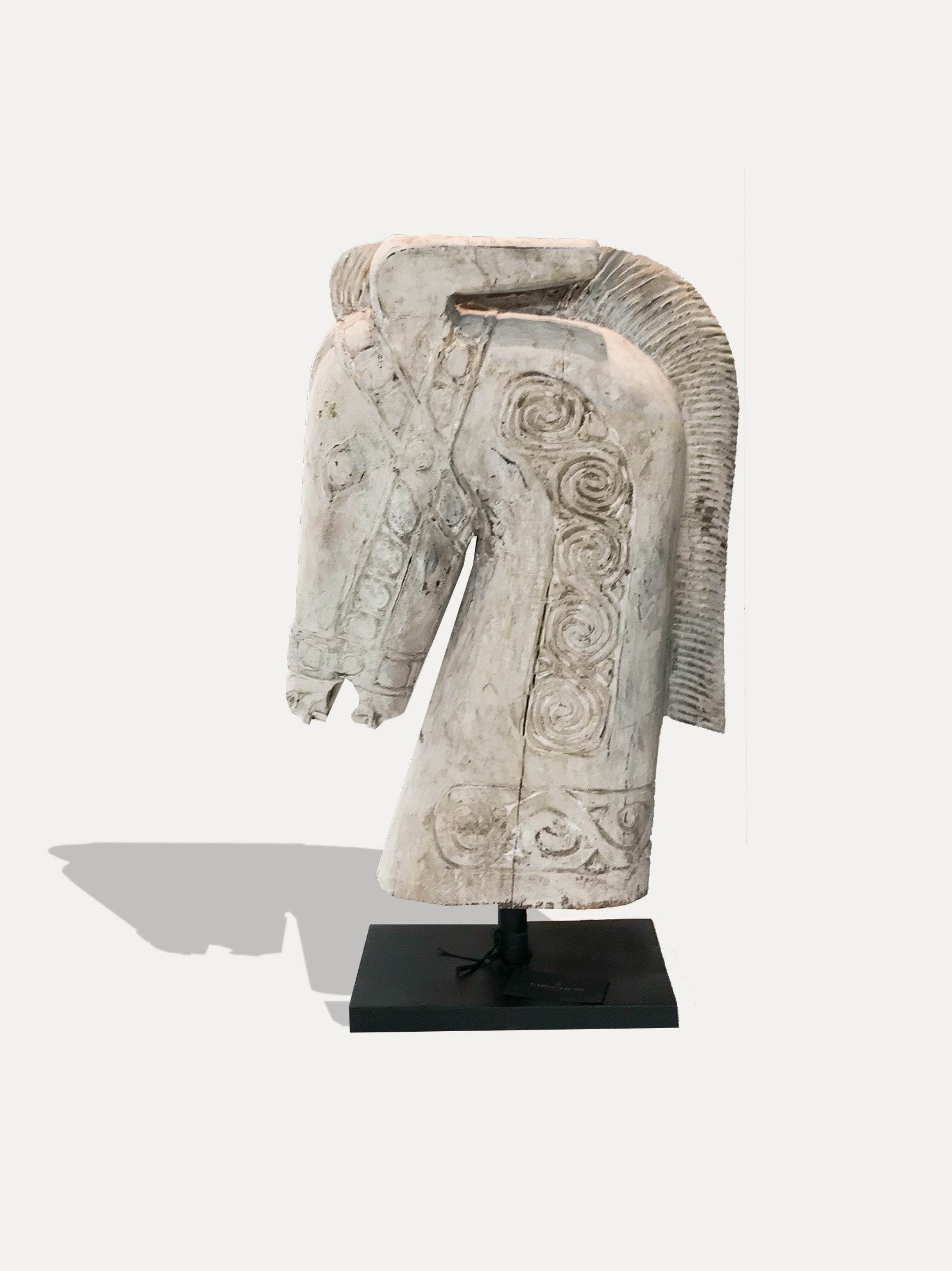 Große Kuda (Pferd) Statue aus Sumba