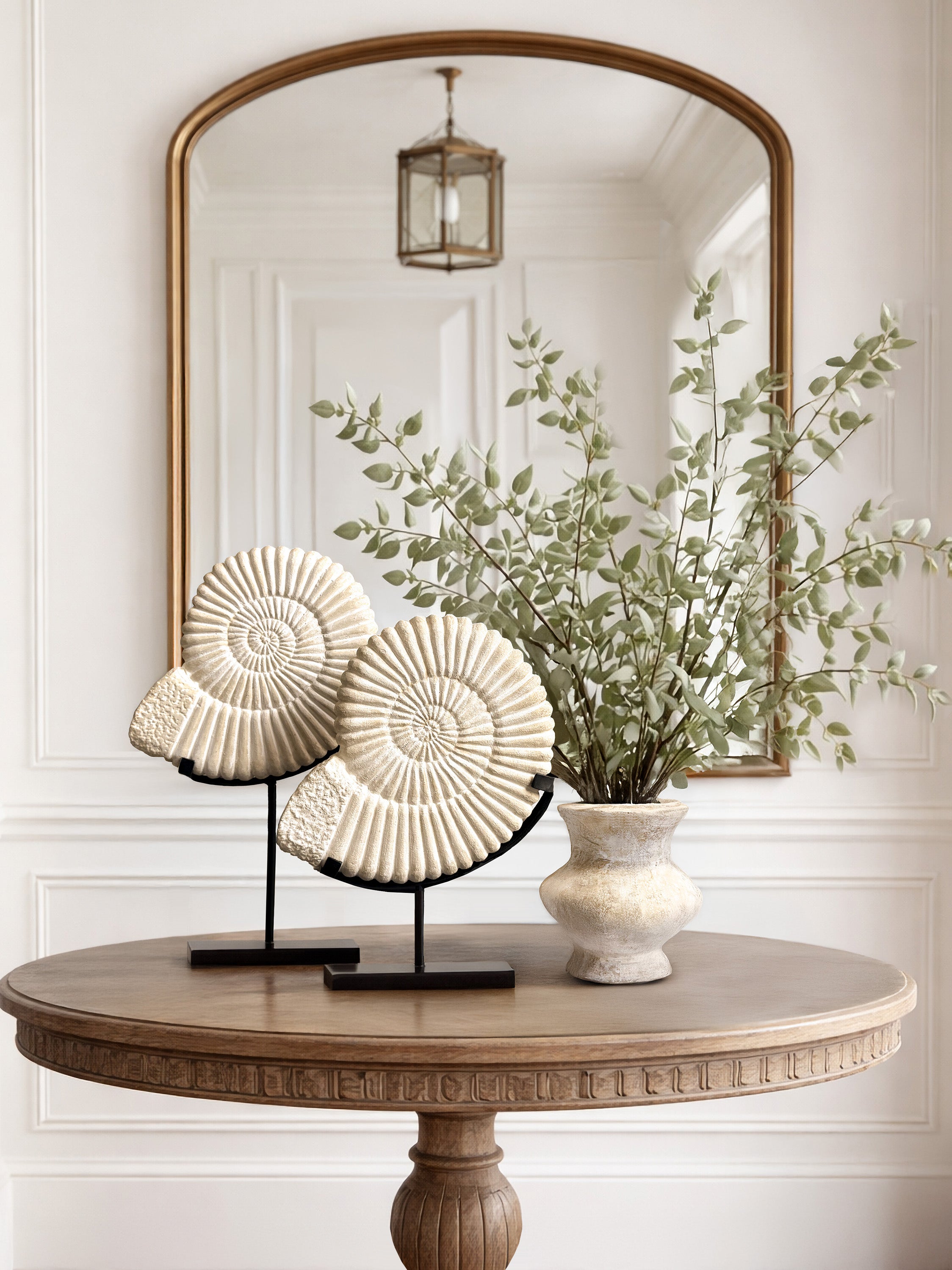 leadership-symbol-ammonite-art-with-borneo-terracotta-vase.