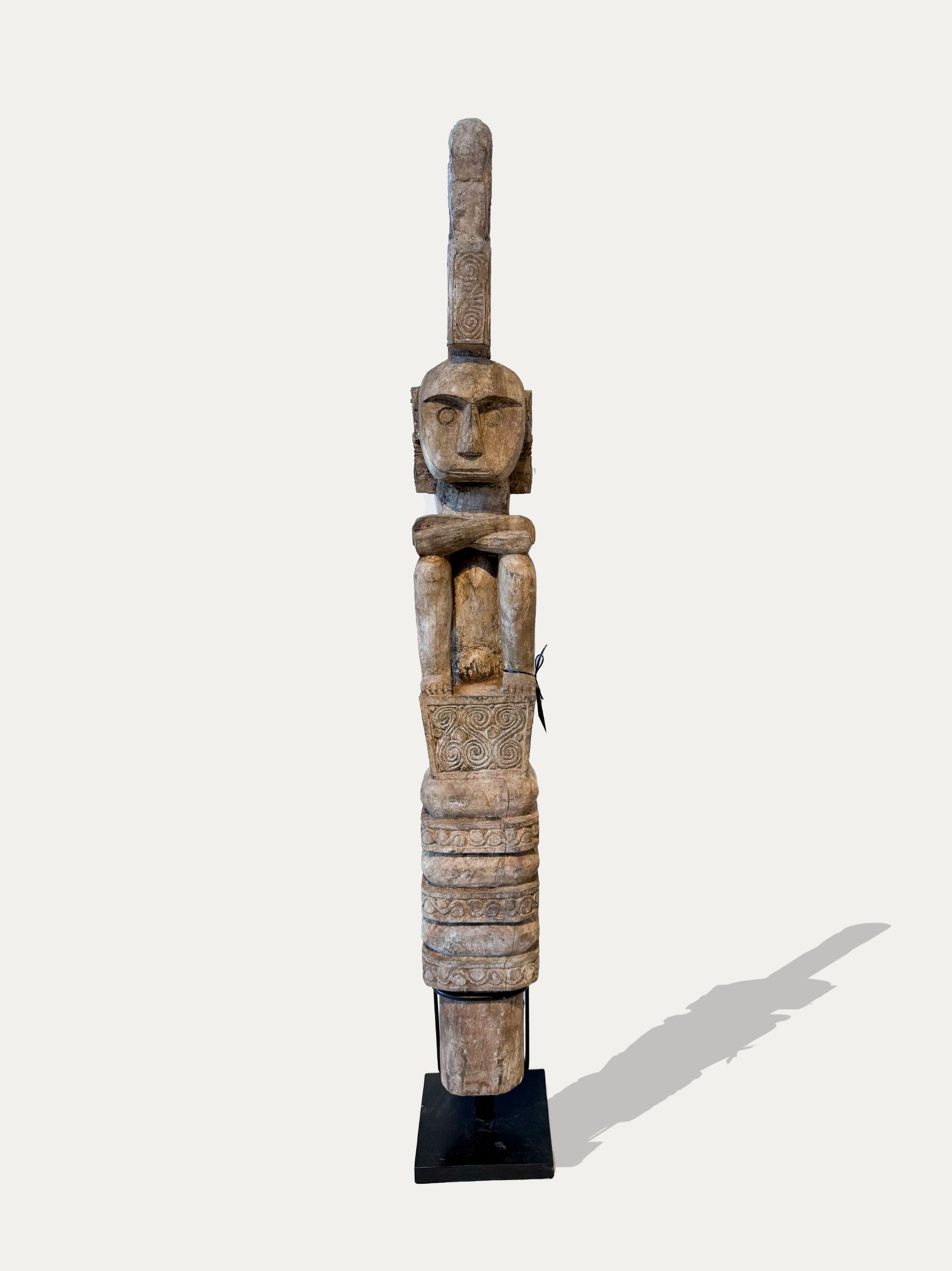 Die Königinnen von Leti - Hölzerne Totems aus Sumba