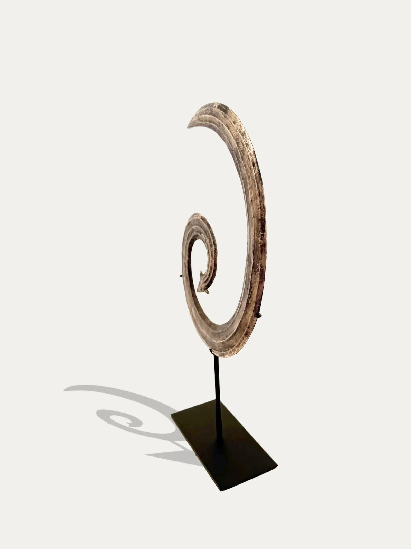 SILVER COLORED SANGGORI HEAD ORNAMENT