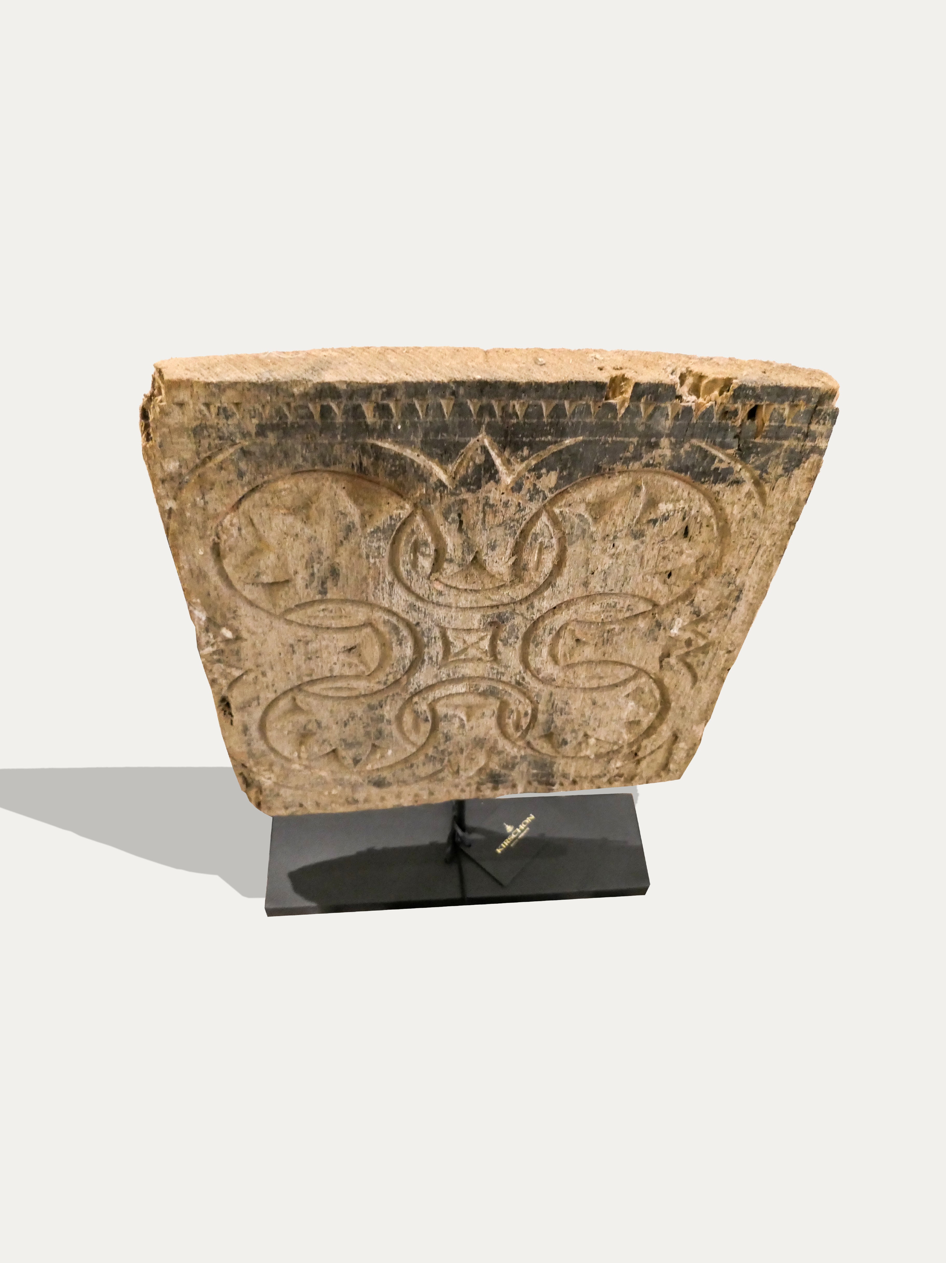 Antique hand carved Tongkonan Panel from Toraja - kirschon