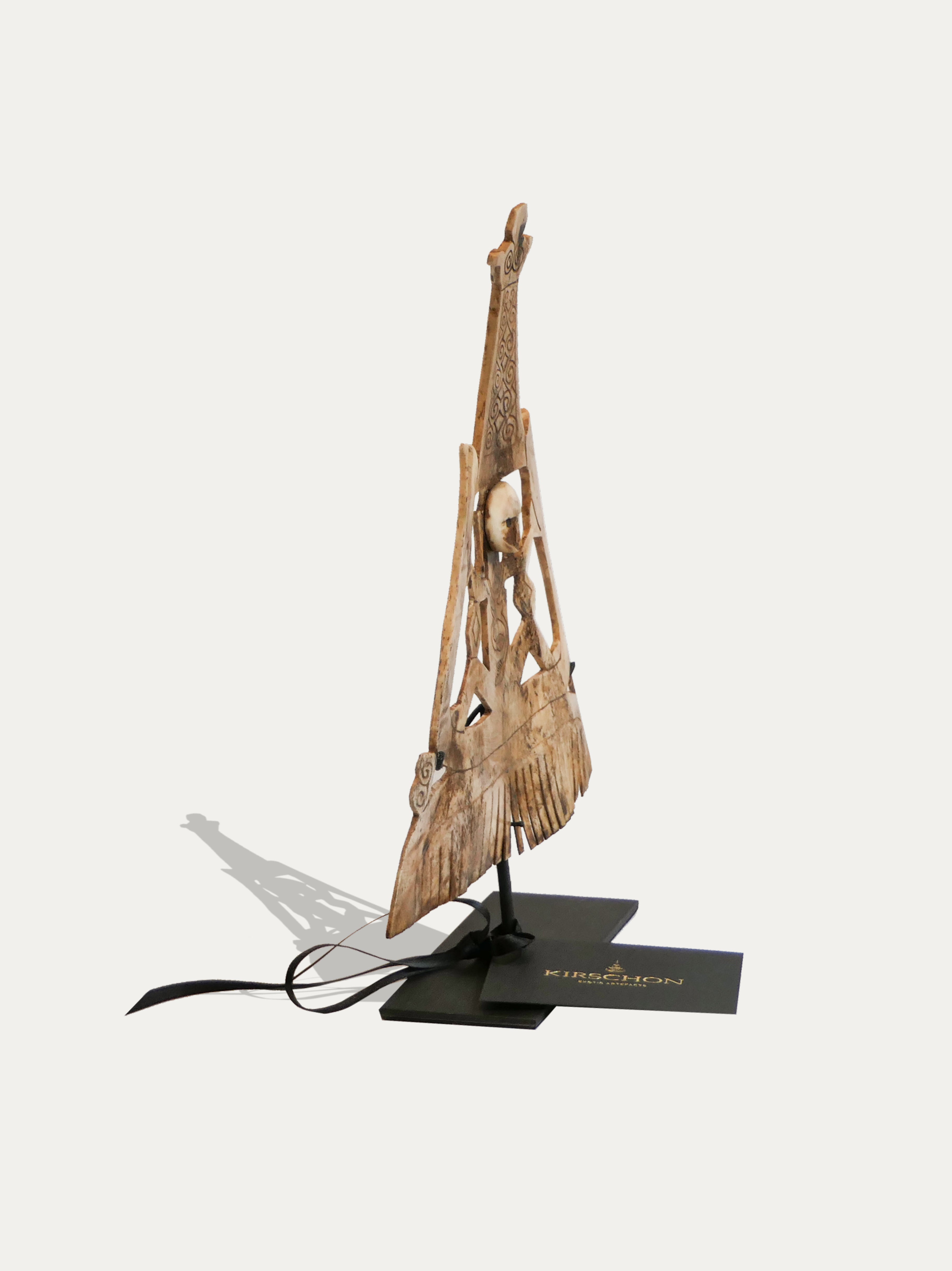 Hand Carved Comb From Sumba - Asian Art from Kirschon