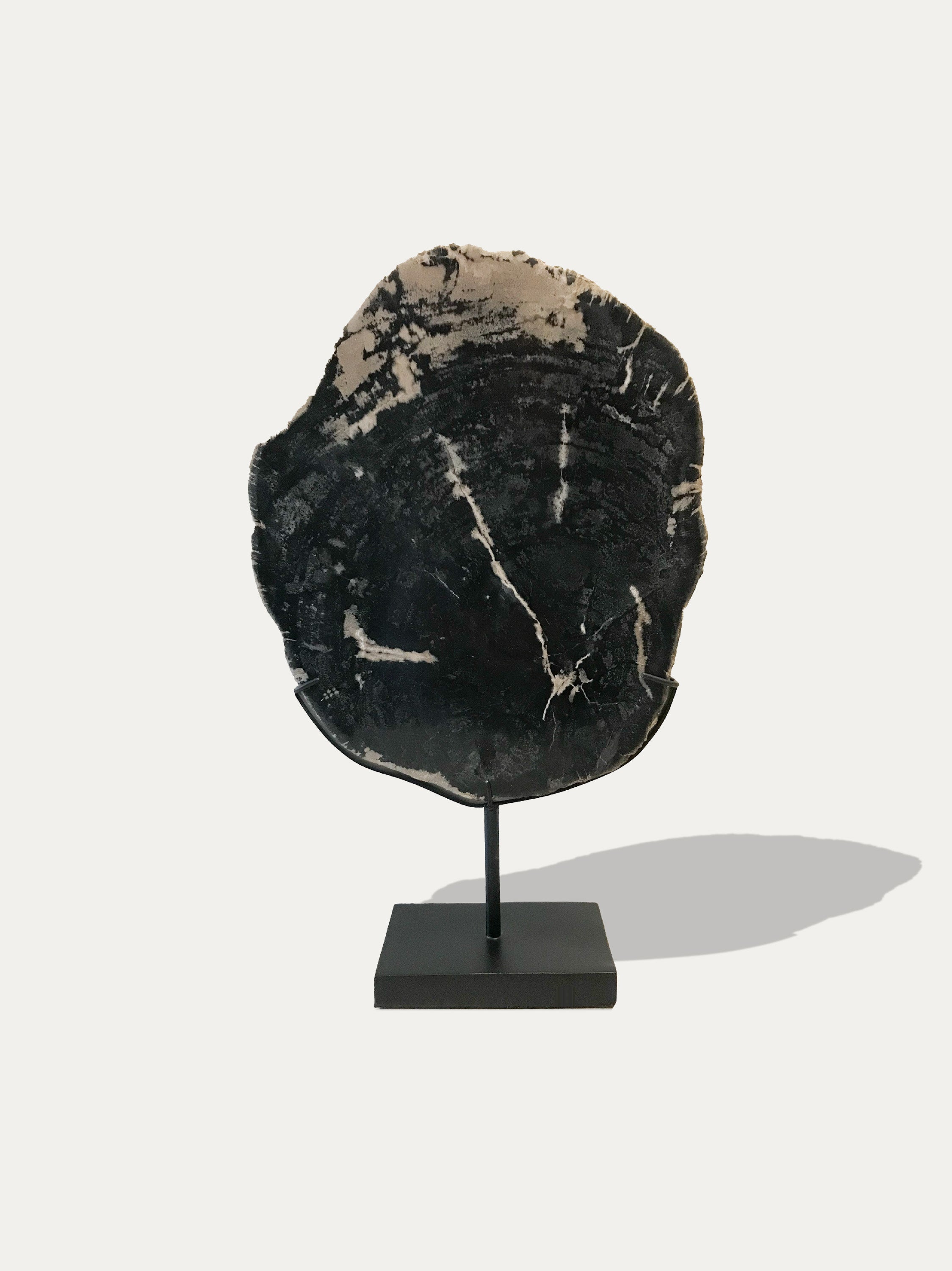 Petrified Wood Sculpture and Tray - Asian art from Kirschon