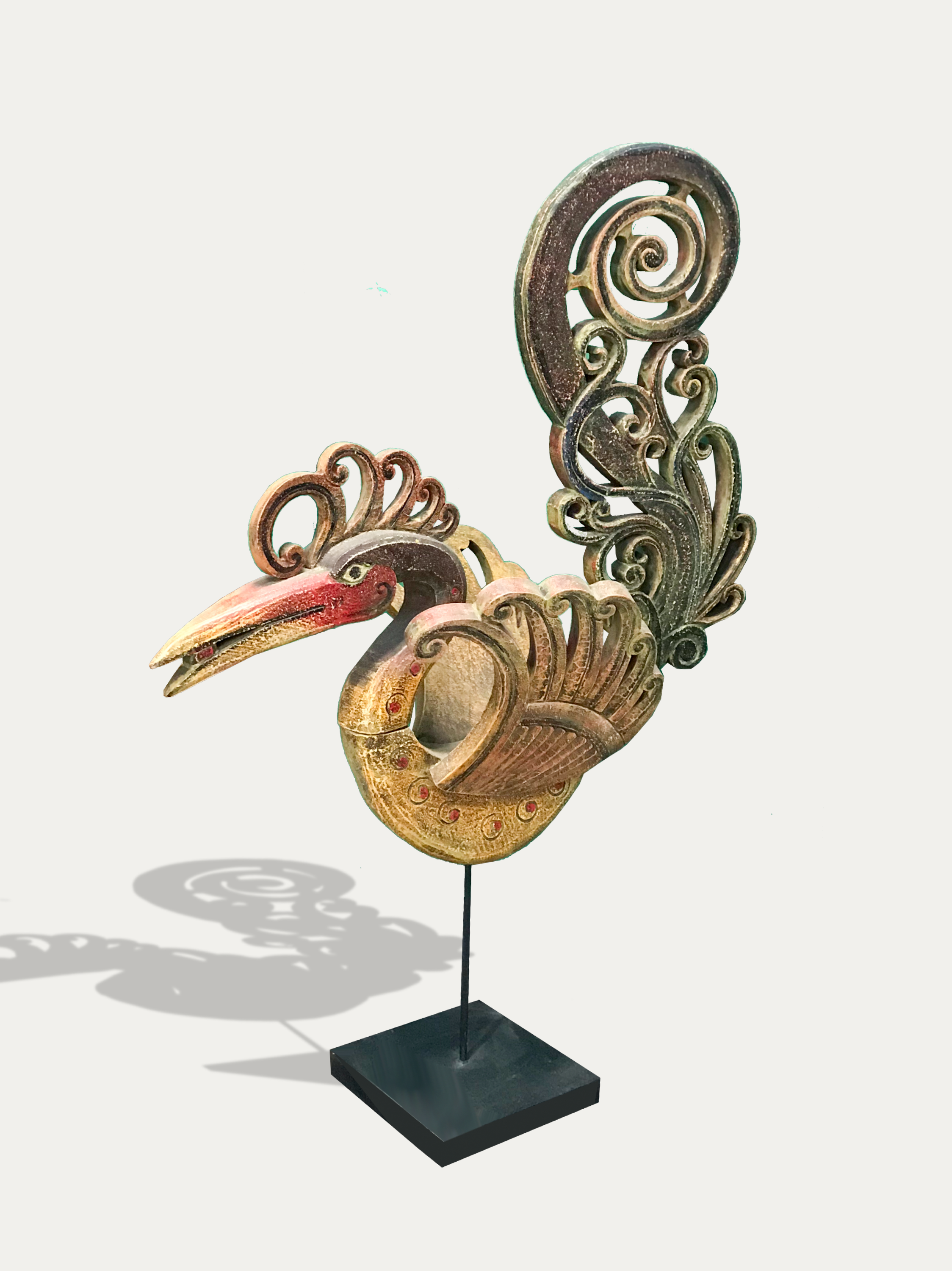 Large Hornbill sculpture from Borneo - Asian Art from Kirschon