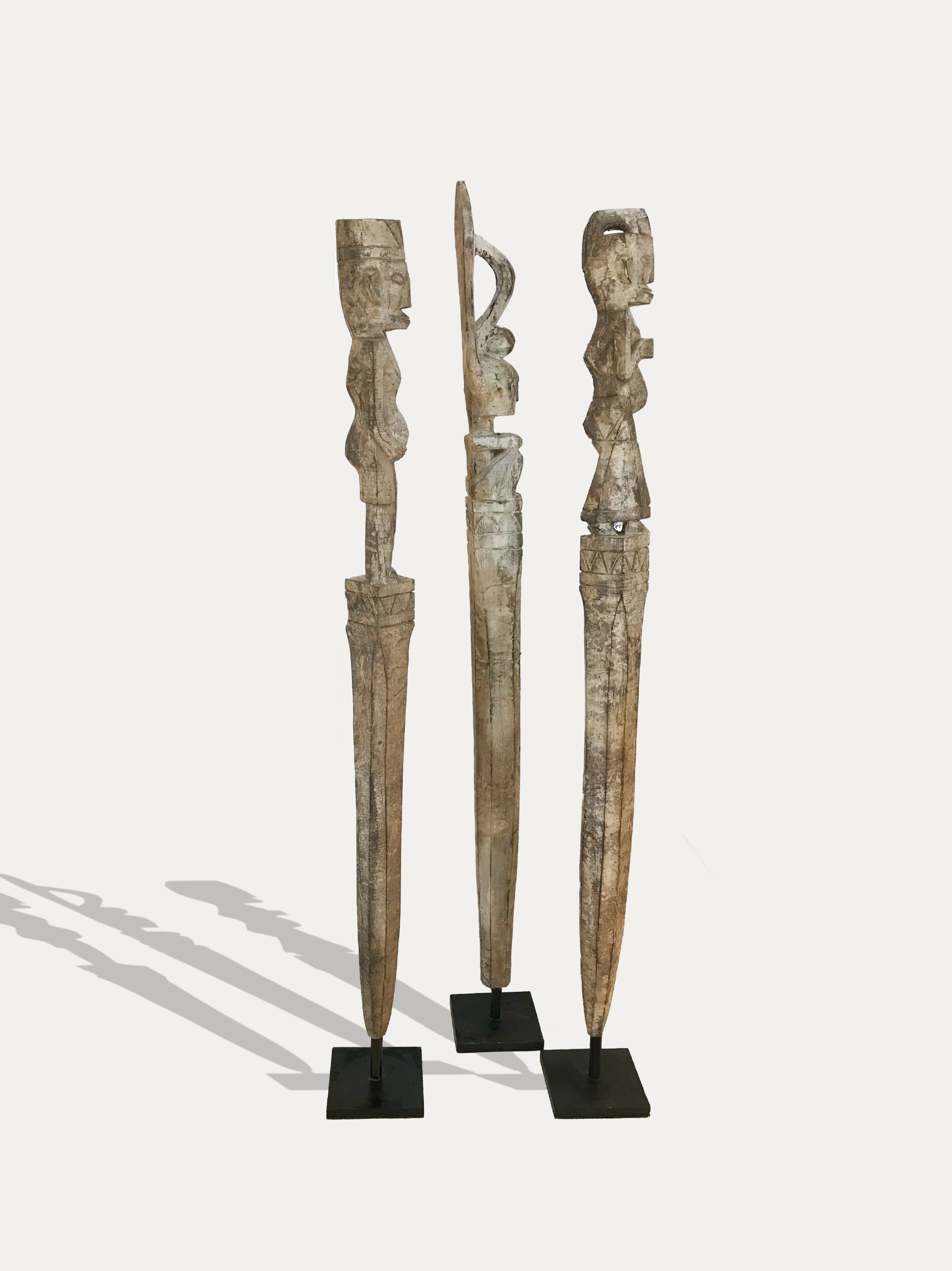 Set of 3 Patung Pagar - Tribal Sculptures from Kalimantan - Asian art from Kirschon