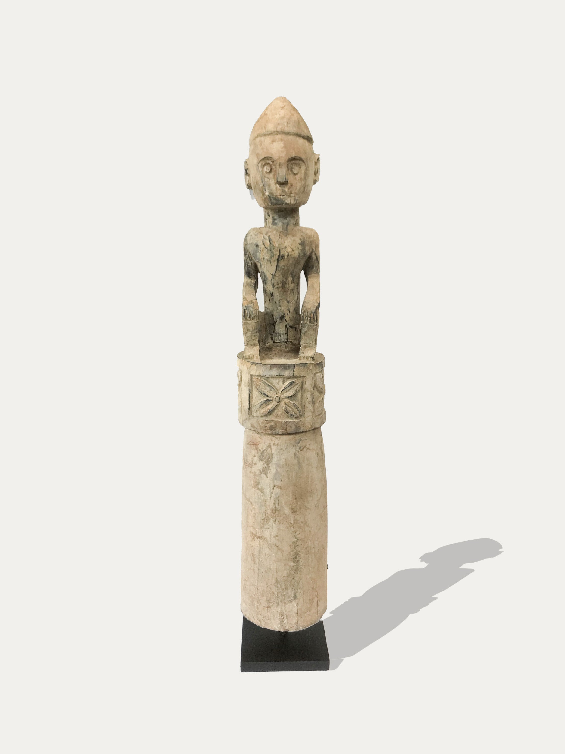 Wooden statue from Sumba - Asian Art from Kirschon