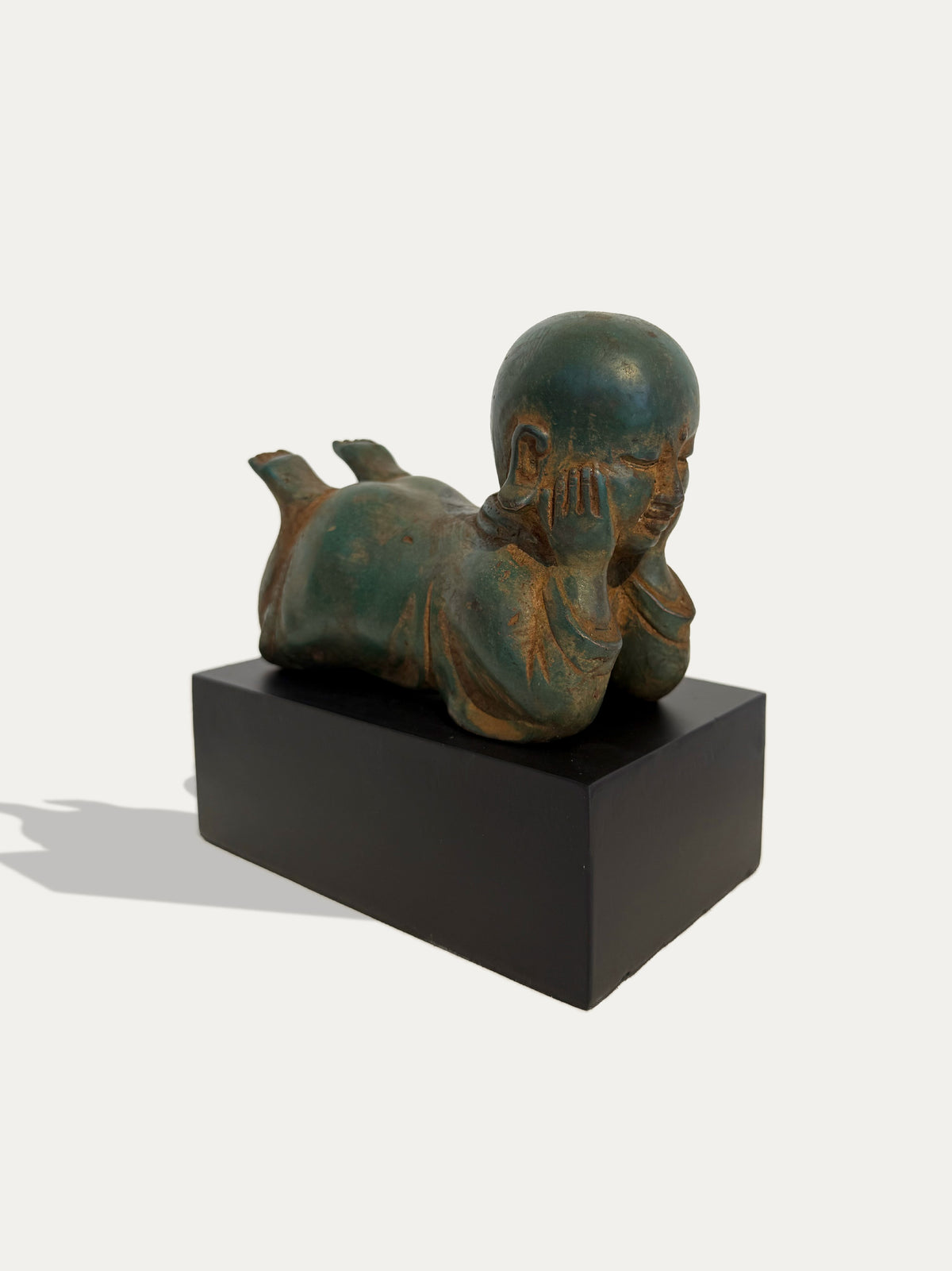 Antiker javanischer Kinder-Buddha aus Bronze aus Java, im Wachsausschmelzverfahren gefertigt