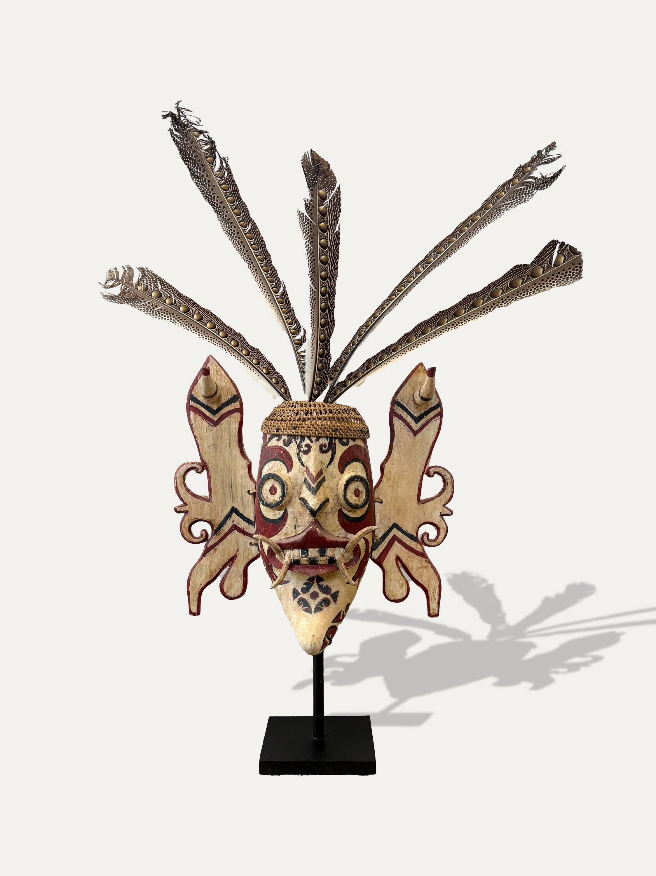 hand-carved-hudoq-mask-kalimantan-borneo-tribal-art-indonesia