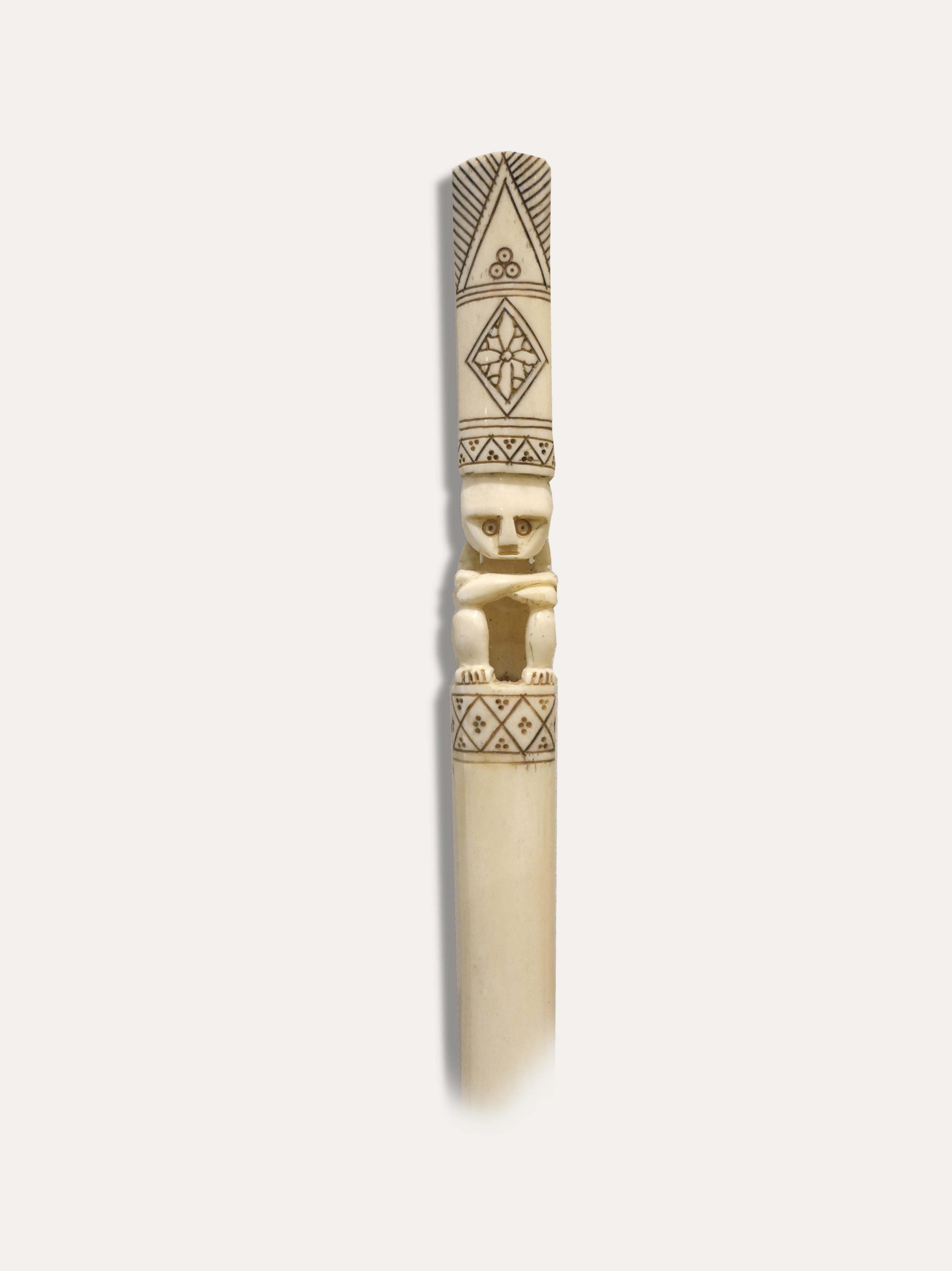 Set of 3 Tun Tun - Tribal Wood and Buffalo Bone Totems from Sumba - Asian Art from Kirschon