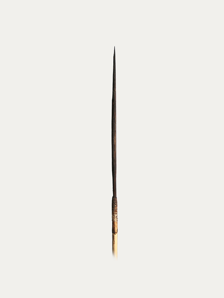 Asian art, Set of Bow and arrows from Papua in Indonesia from Kirschon.com