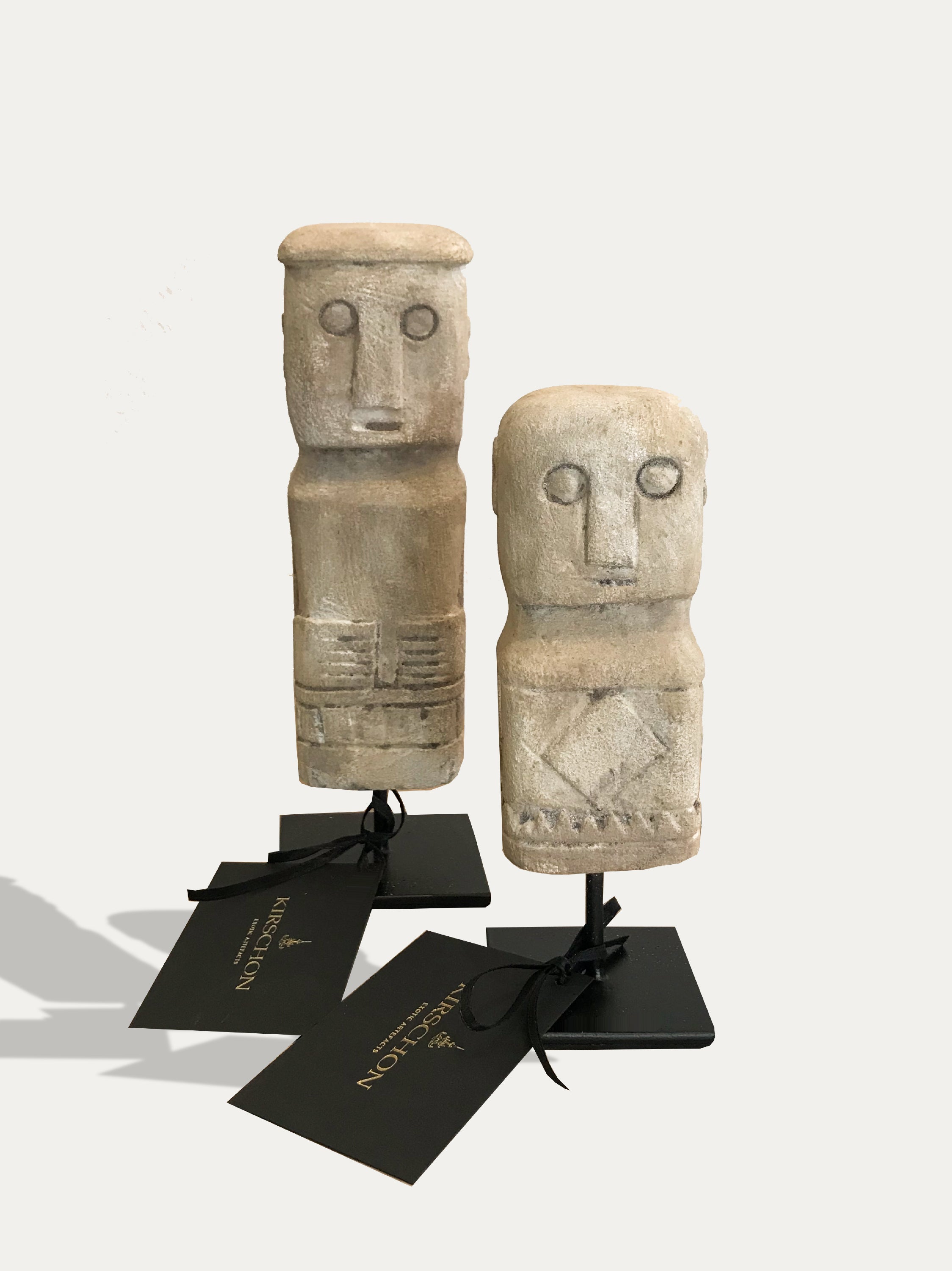 Set of 2 Tribal Limestone Statues from Timor - Asian Art from Kirschon
